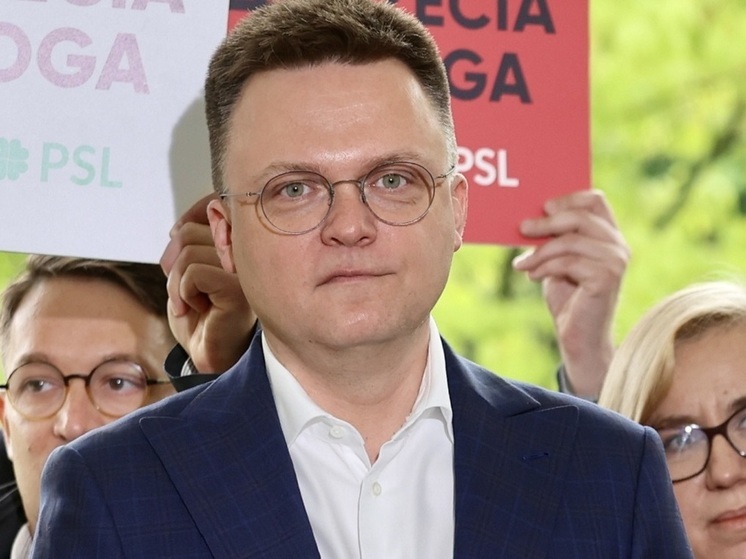 Спикер сейма Польши Холовня заявил, что его жена отправится на фронт, если начнется война