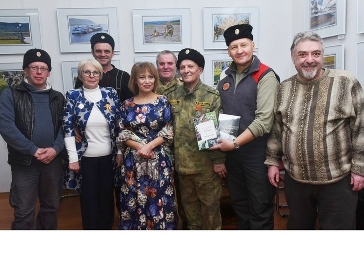 В Донецке открылась выставка якутянина