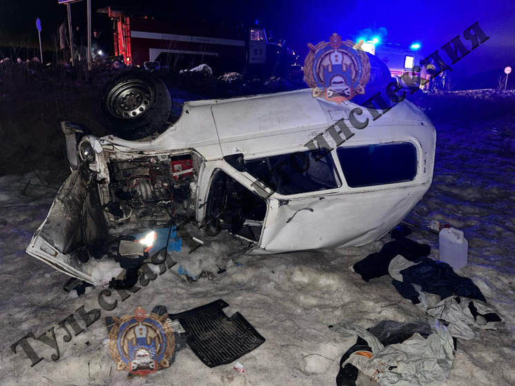 Под Ясногорском грузовик влетел в ВАЗ при обгоне