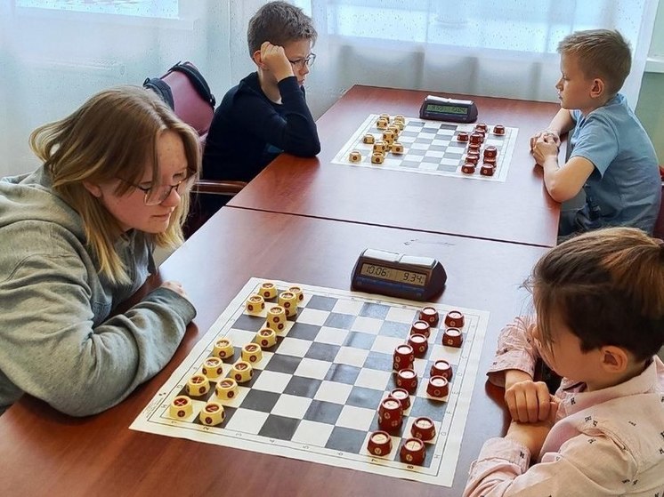 В Пскове прошёл турнир по таврелям среди школьников