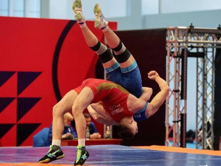 Борцы Подмосковья стали призерами крупных турниров