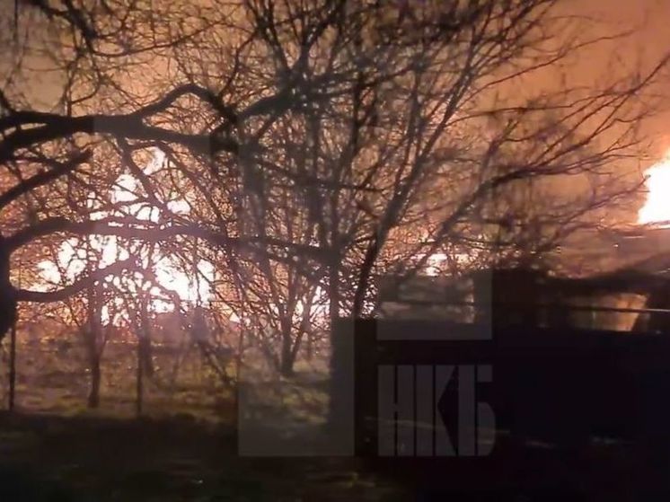 Жилой дом загорелся в Новокубанске