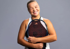Диана Шнайдер займет место Мирры Андреевой на турнире в Майами: фото наших теннисисток
