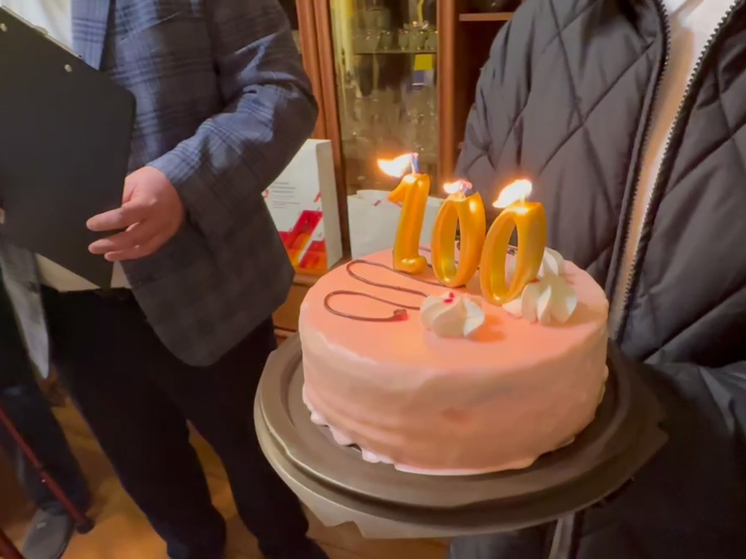 Ветеран Жорж Токарев отметил 100-летие и выбрал голосование на дому