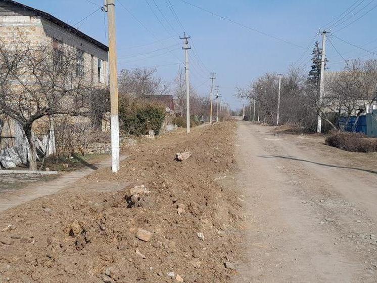 В Пологах завершен ремонт водопровода на улице Артема