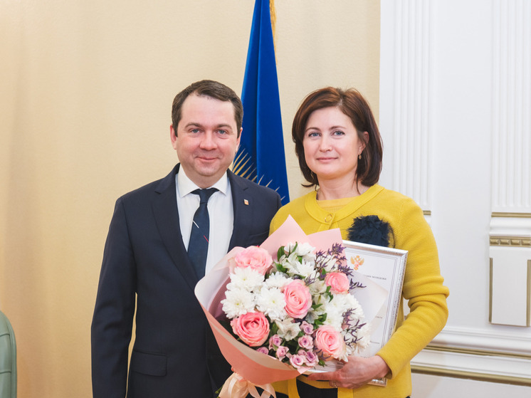 Вице-губернатора Оксану Демченко поблагодарили за развитие молодежной политики