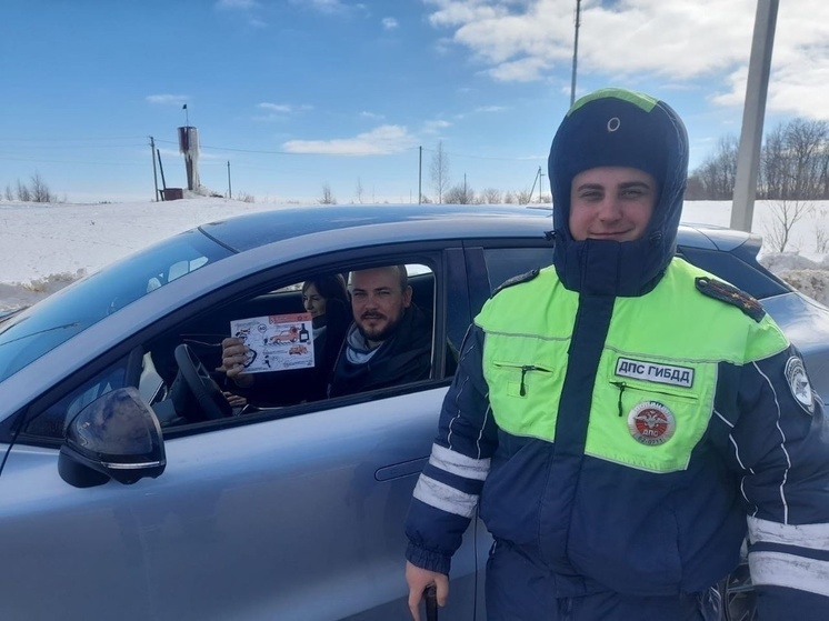 В Михайловском районе сотрудники ГАИ провели профилактическую акцию для водителей