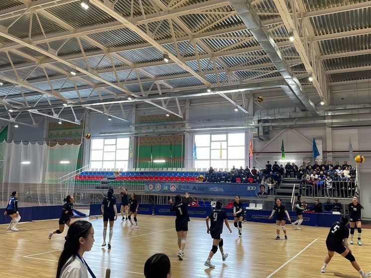 В селе Борогонцы Якутии начался чемпионат по волейболу среди женщин