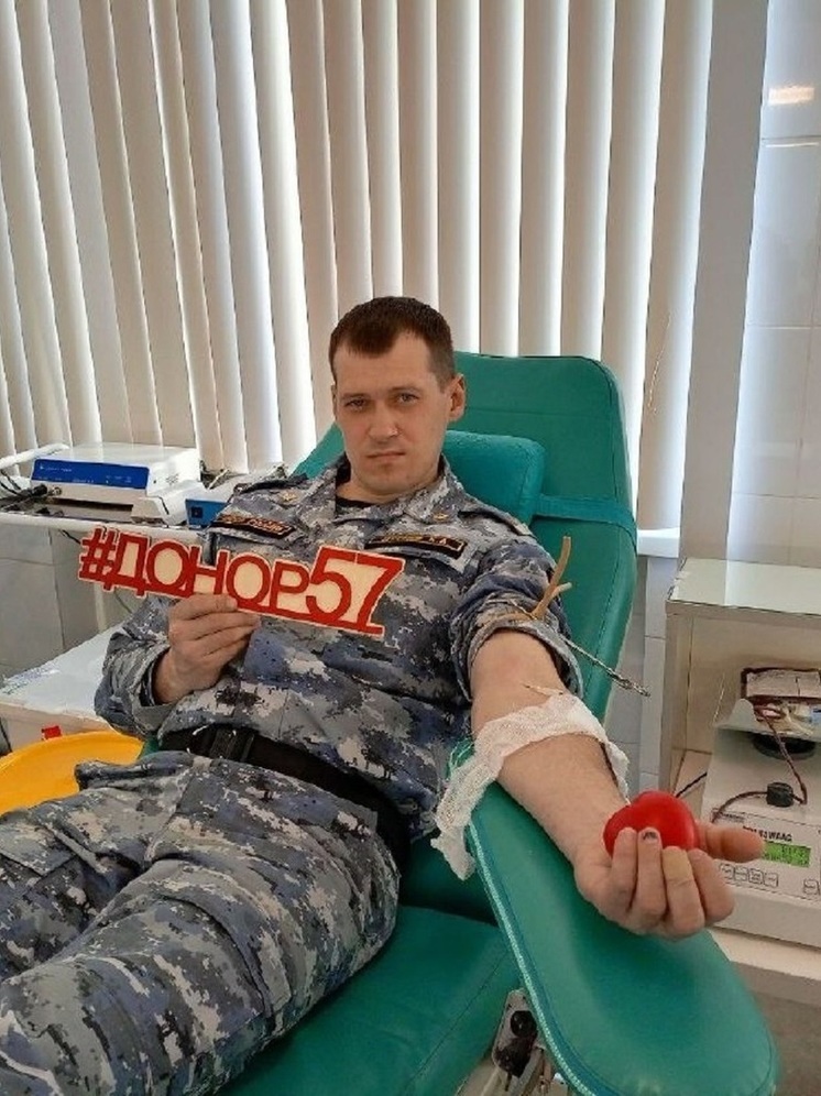 В Орле приставы сдали кровь