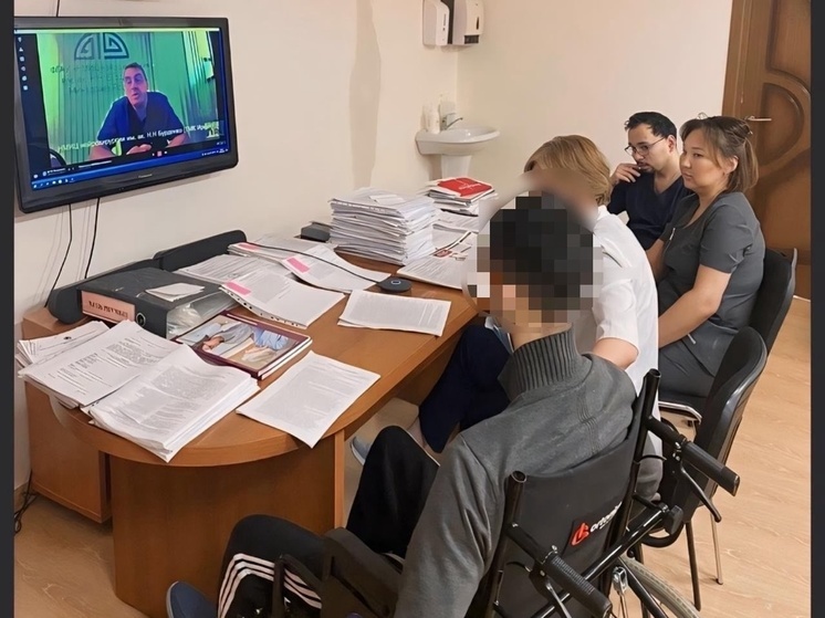 Калмыцкие врачи обсудили лечение участника СВО с федеральными коллегами