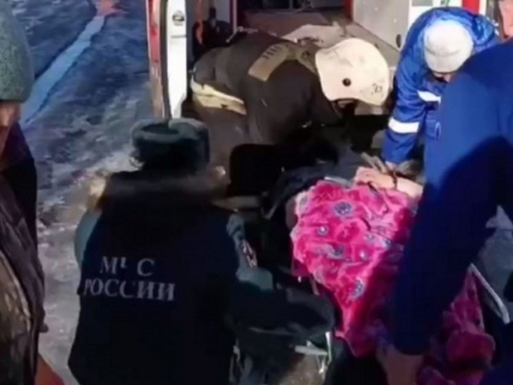 В Курской области спасли запертую в квартире женщину