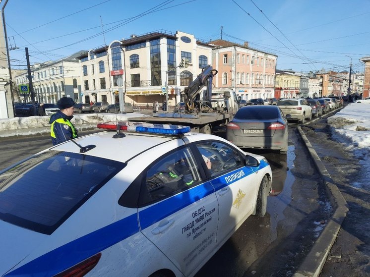 Более 800 водителей заплатили штрафы за парковку в центре Ярославля