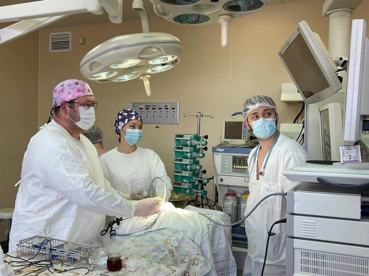  Врачи Иркутского областного перинатального центра спасли новорожденного весом 1,4 килограмма