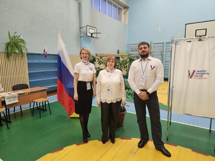 В Приангарье начали работу избирательные участки для выборов президента России