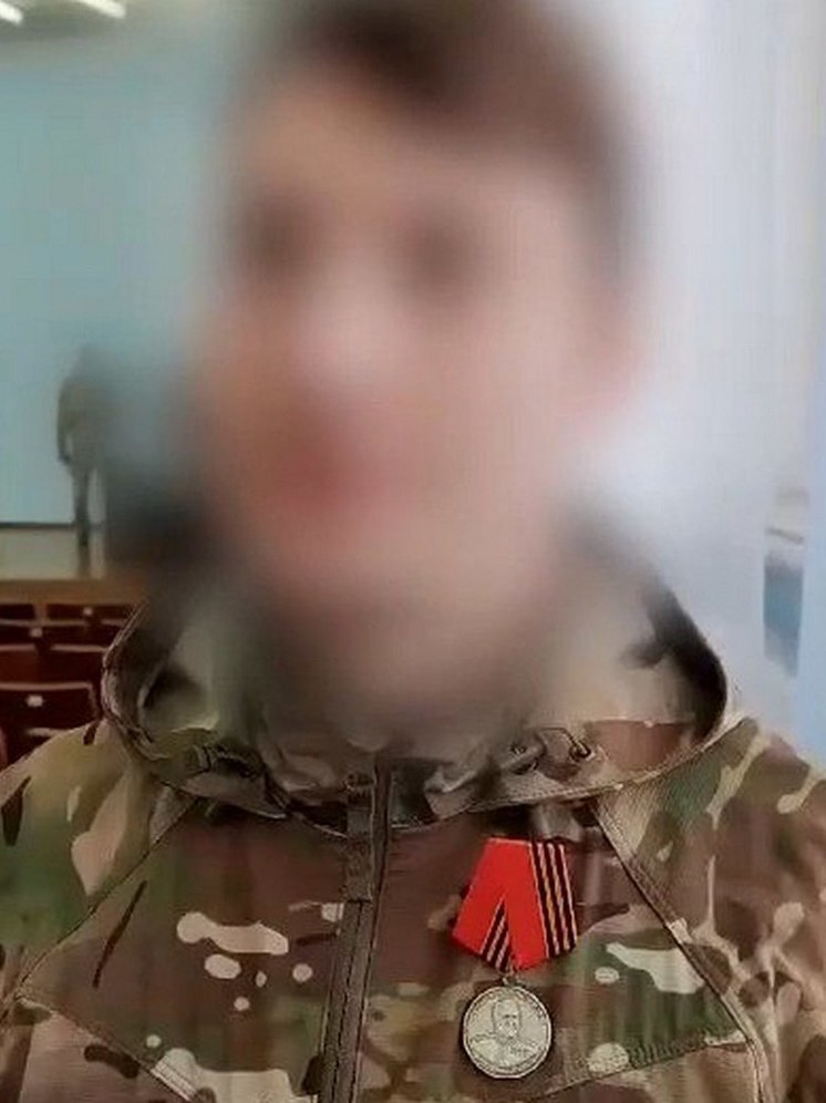 Сахалинский боец СВО награжден медалью Суворова