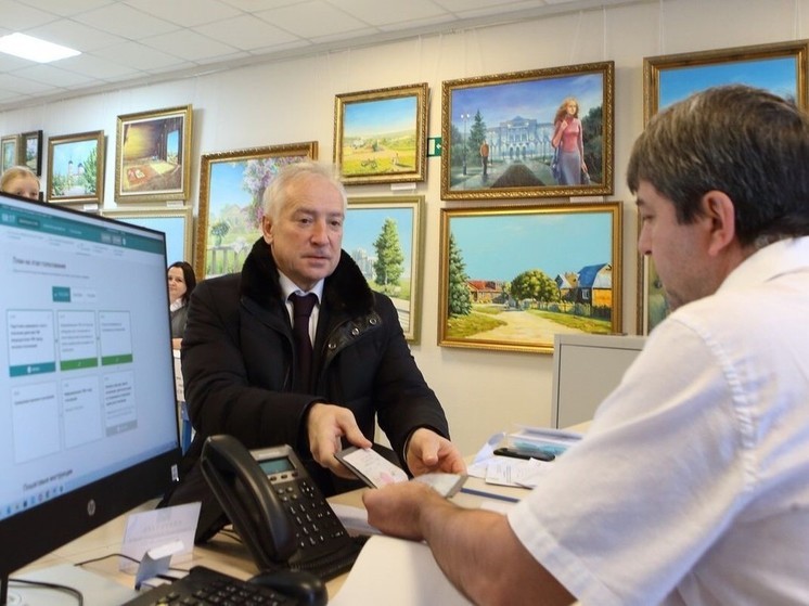 Губернатор Владимир Мазур проголосовал на выборах Президента России