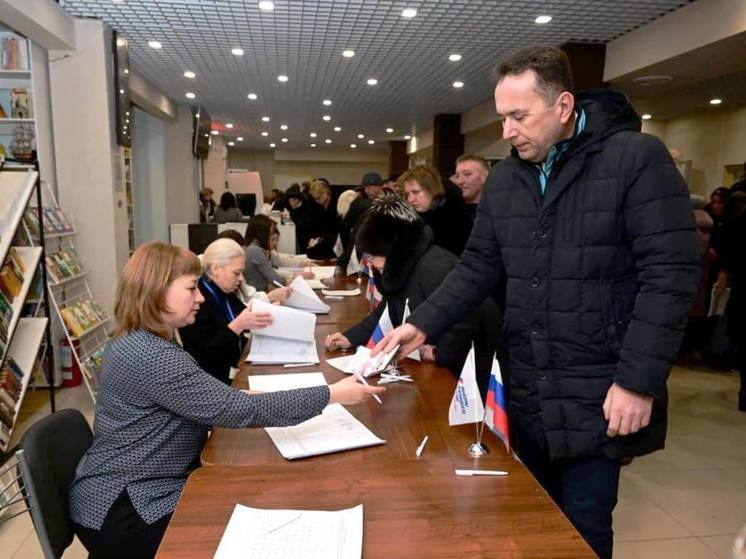 Главы муниципалитетов Ямала голосуют за президента РФ