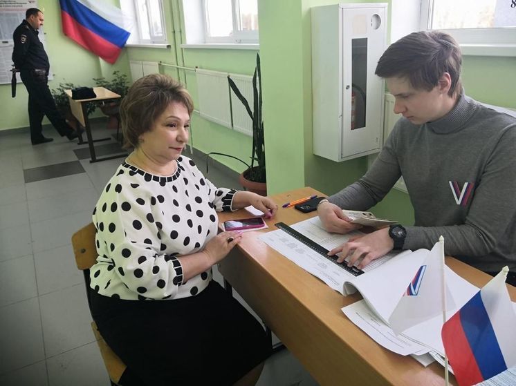 Депутаты думы Иркутска отдали голос на выборах президента России