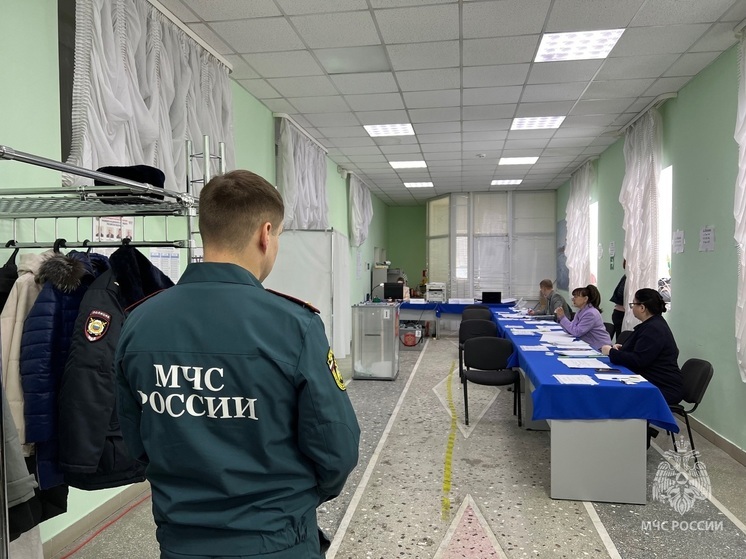 Сотрудники МЧС в НАО обследовали каждый избирательный участок