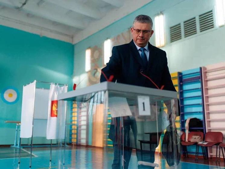 Глава Смоленска проголосовал на президентских выборах