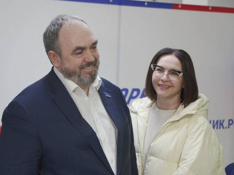 «Решающий момент для государства»: в Салехарде Ситников проголосовал за президента