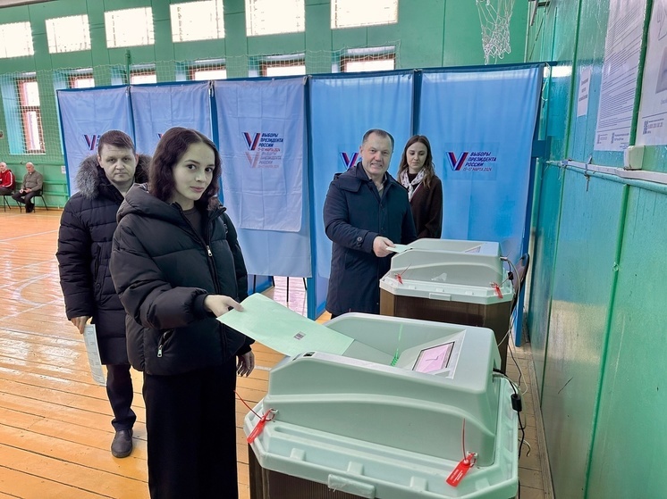 И.о. ректора РГУ Мурог проголосовал на выборах президента