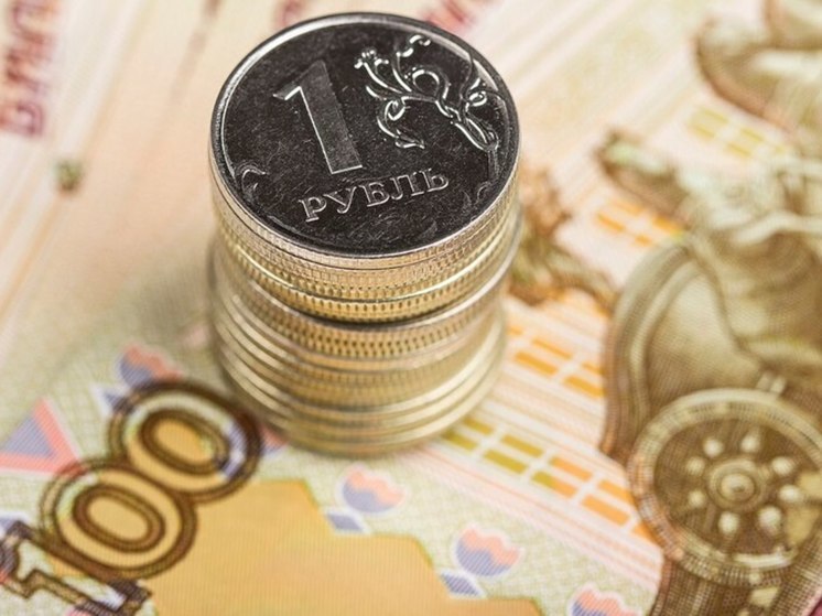  По прогнозам экспертов, объем рынка рублевых сбережений будет расти до июня