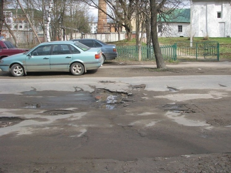 Движение автомобилей по части улицы Красноармейской закроют на 2 недели