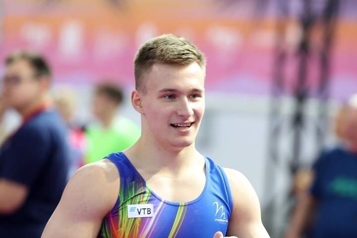 Гимнаст Маринов выиграл чемпионат России в индивидуальном многоборье