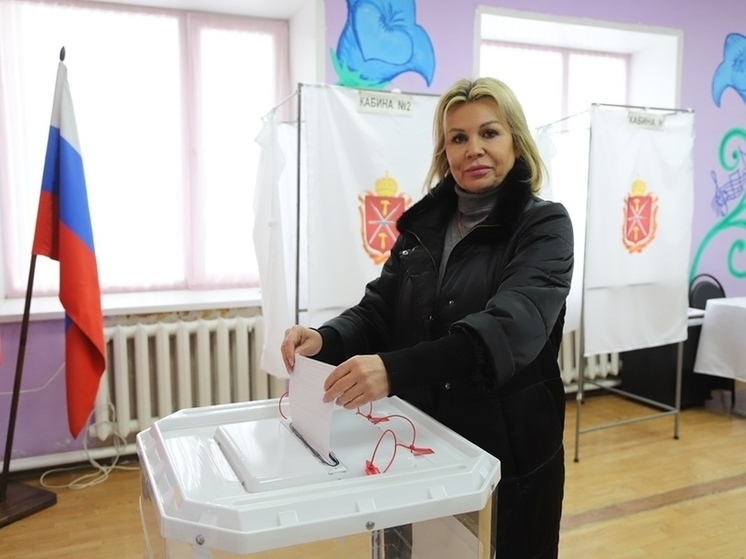 Глава Тулы Ольга Слюсарева проголосовала на выборах президента РФ