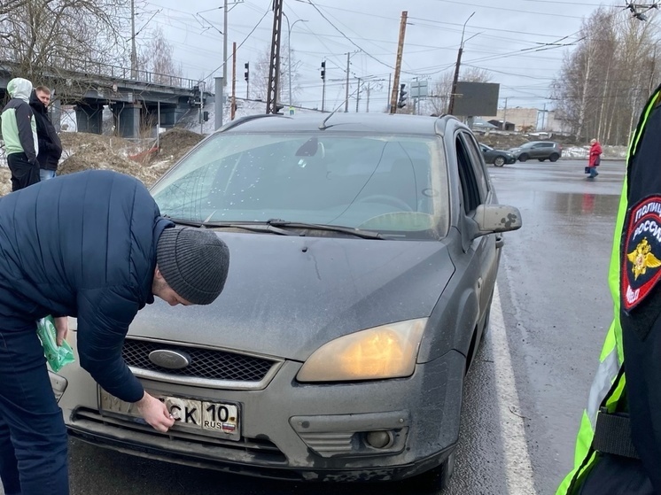  Водители-чистюли в Петрозаводске получили подарки от ГИБДД