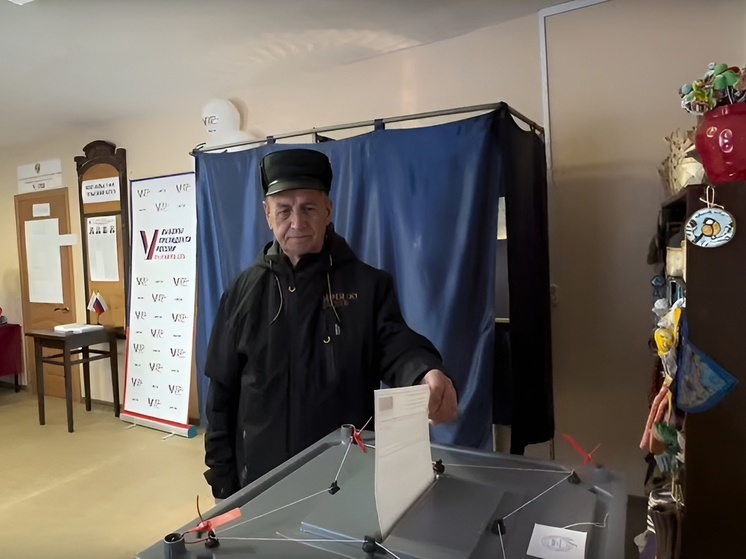 В Архангельской области ветеран Великой Отечественной войны принял участие в выборах президента РФ