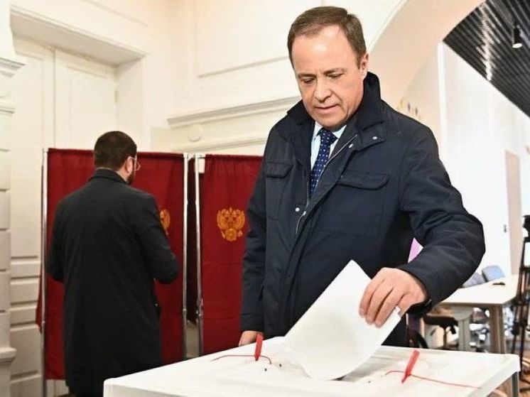 Полпред президента России в ПФО Игорь Комаров принял участие в голосовании