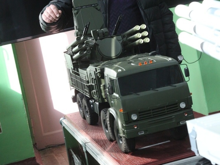 В Туле на именном участке Шипунова представлены макеты современного вооружения