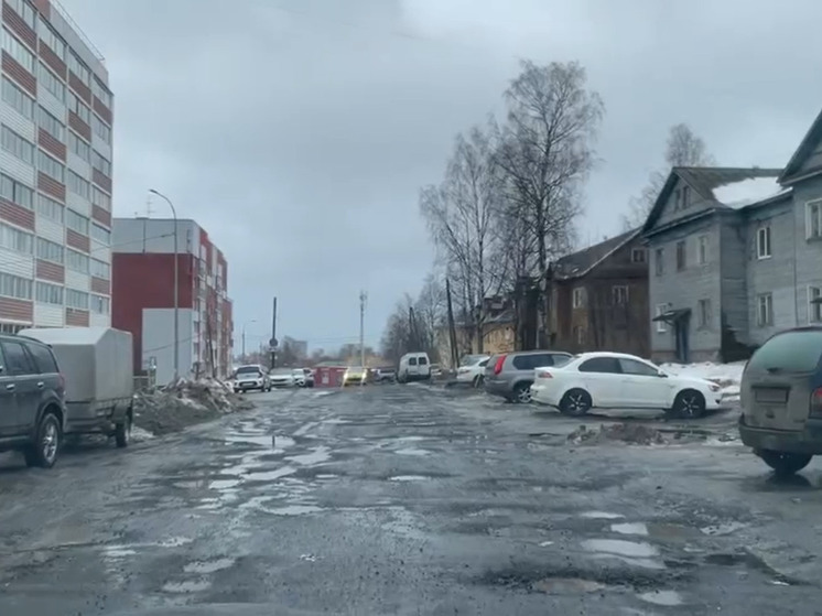 Стало известно, когда приведут в порядок самую разбитую улицу Петрозаводска
