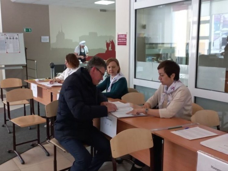 Глава Общественной палаты Томской области принял участие в выборах президента