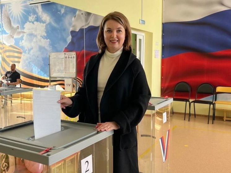 Ольга Хитрова проголосовала на выборах Президента страны