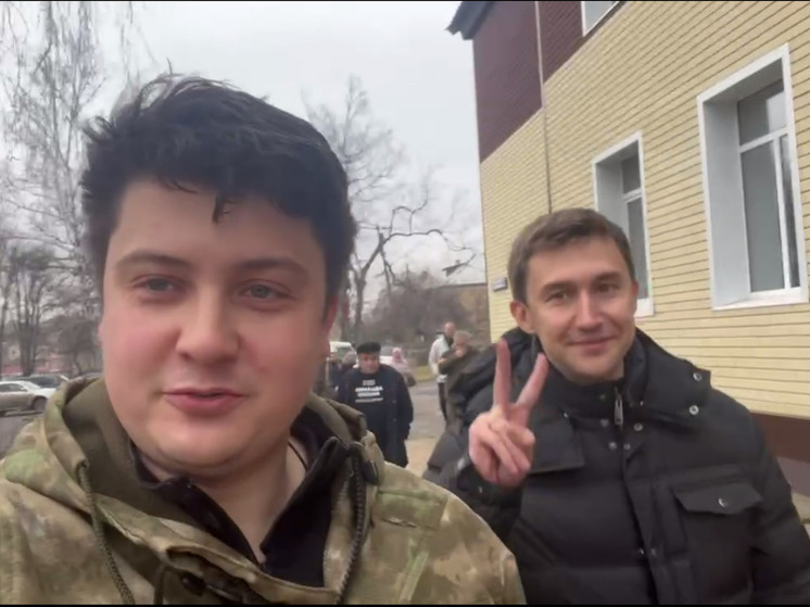 Шахматист Карякин и музыкант Лундстрем проголосовали в Ясиноватой