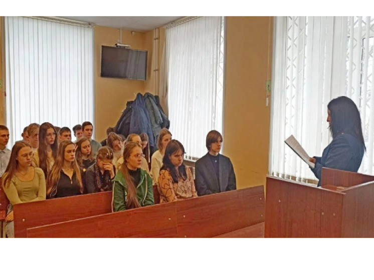 Владимирские школьники побывали на суде на процессе по наркотикам