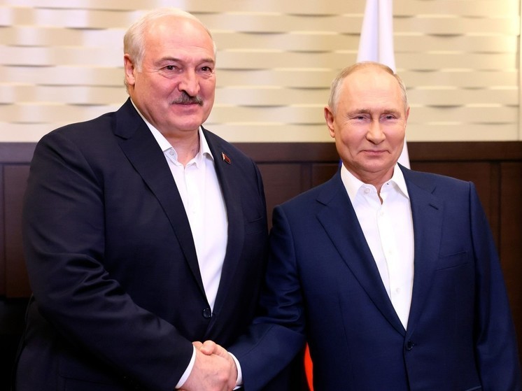 Президенты РФ и Белоруссии Путин и Лукашенко провели телефонный разговор