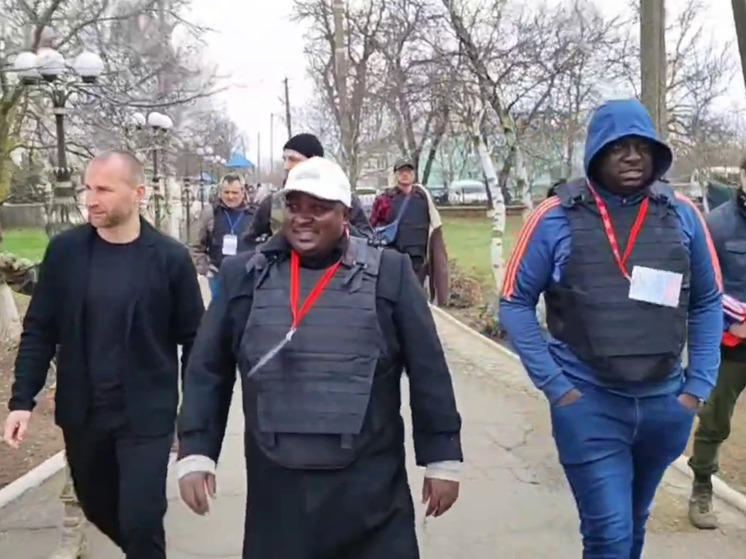 Международные наблюдатели посетили прифронтовую Каховку