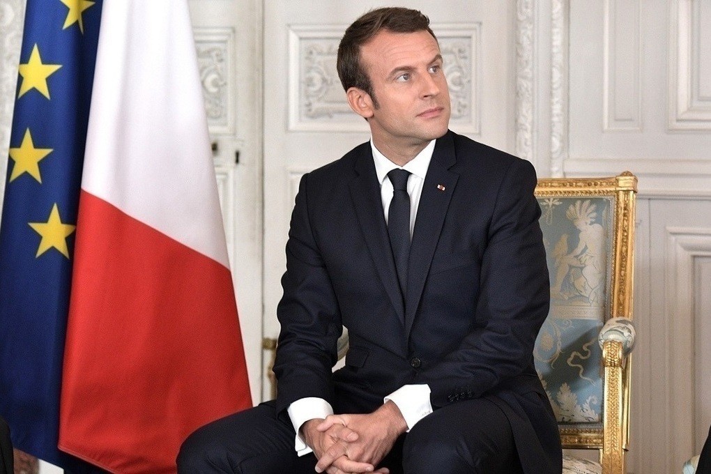 Macron announced his readiness to talk with Putin