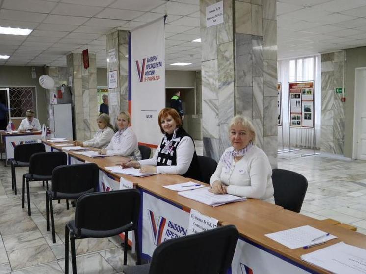 Около 80 избирательных участков открылись в Хакасии