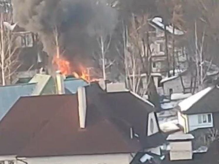 В Долгопрудном и Волоколамске сгорели 2 дома