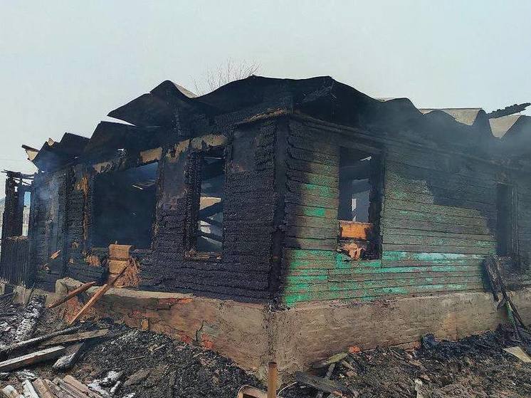 В Волгоградской области при пожаре погибли девочки 2 и 8 лет