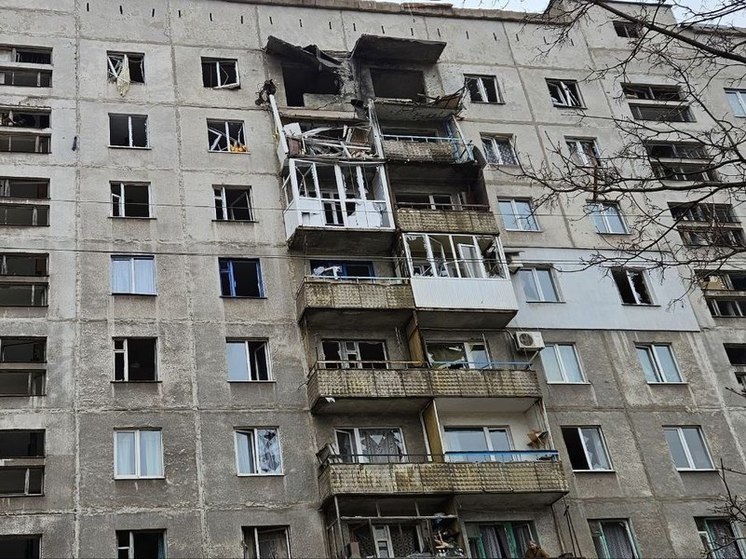 Беспилотник ВСУ атаковал дом в Алчевске