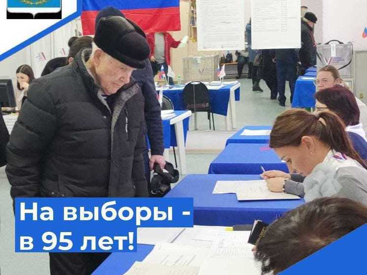 В третий день голосования на участки в Иркутской области активно идут пожилые люди
