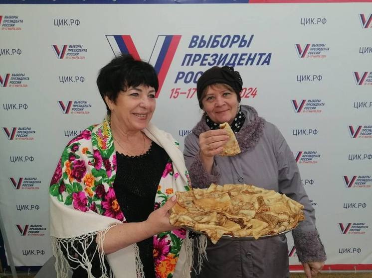 На УИКах в Алексеевском горокруге отмечают Масленицу