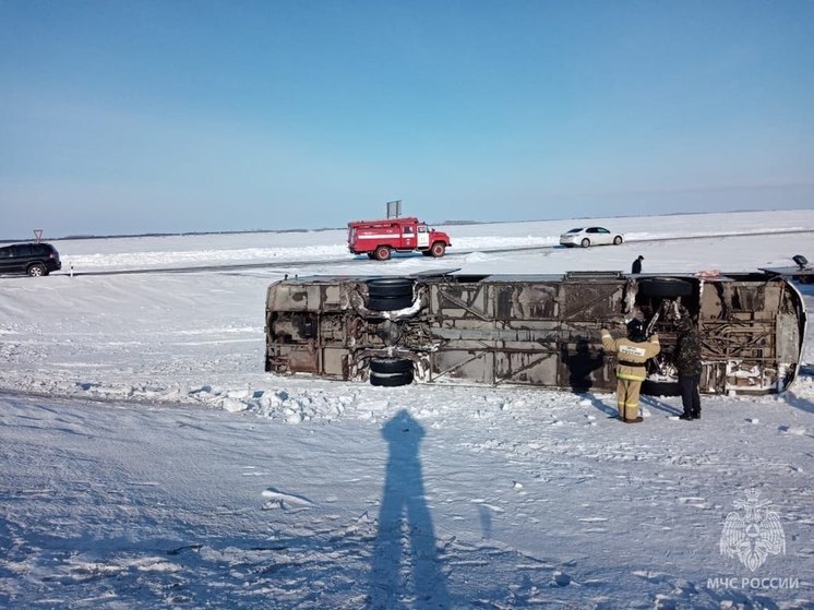 Семь пассажиров пострадали в ДТП с автобусом Чимкент-Новосибирск