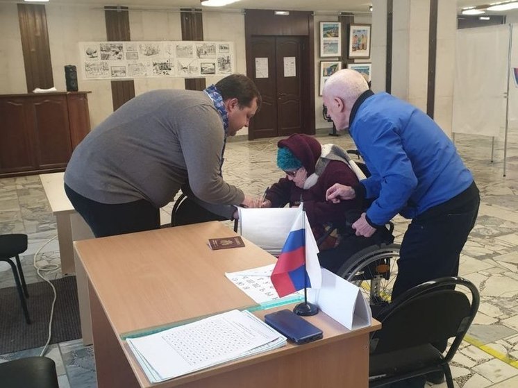 102-летняя жительница Ессентуков пришла на избирательный участок